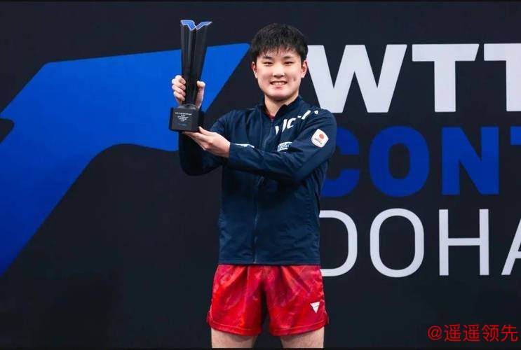 WTT多哈球星挑战赛｜薛飞阻击张本智和，国乒靠人海战术保住男单四强两席